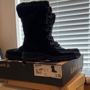 Kamik Black Fur-Lined Boots